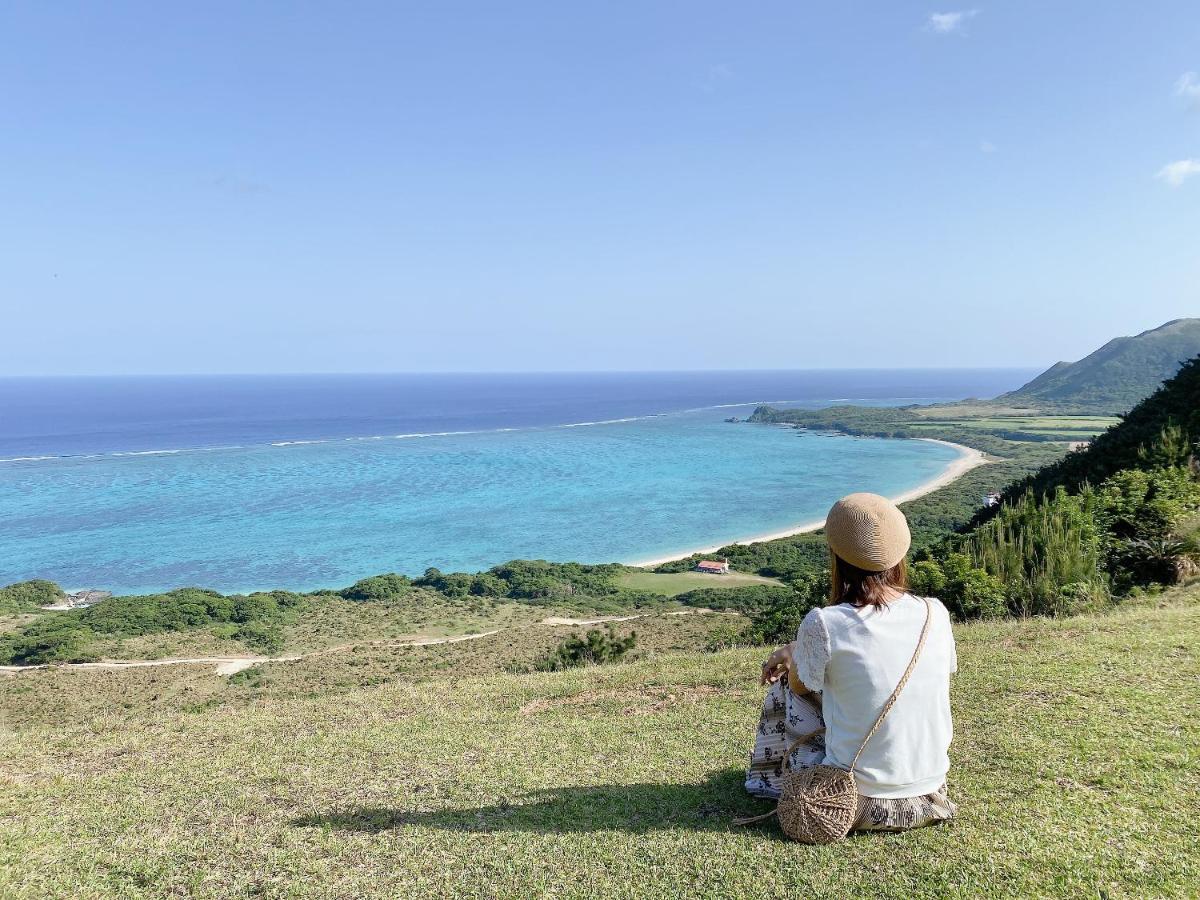 2019新築 ! Guest House Holoholo Beach Side Ishigaki  Exteriör bild